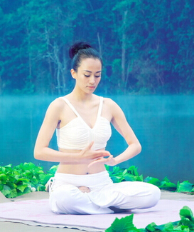 练习气功有哪些禁忌 练习室不能穿紧身裤