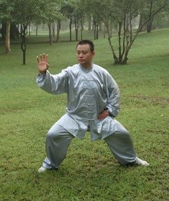 慢性胃炎怎么治疗 气功如何治疗慢性胃炎