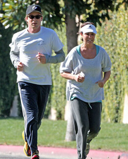 空腹跑步 空腹跑步减肥效果好不好