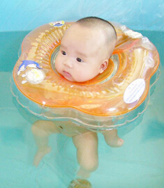 婴儿游泳的好处 冬季婴儿游泳的注意事项