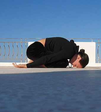 瑜伽教程 冬季帮您排毒