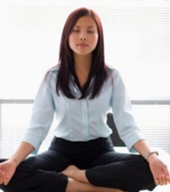 办公室瑜伽 缓解压力又健身