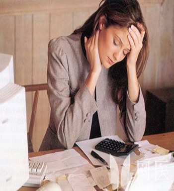 熬夜的危害  记忆力下降体重增加