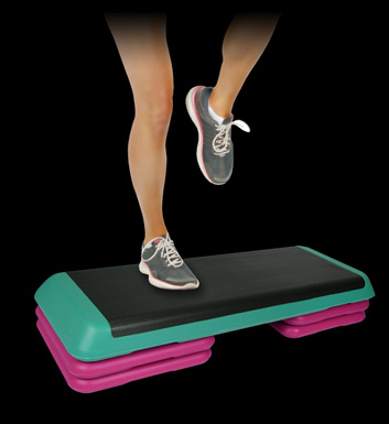 时尚健身有氧踏板操 有氧踏板操的特点与步法