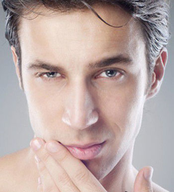 男人夜间如何护肤 教你4招男人夜间护肤方法