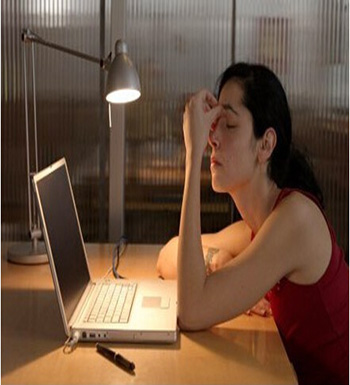 熬夜的危害  记忆力下降体重增加