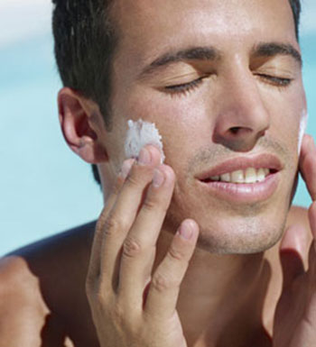 男人夜间如何护肤 教你4招男人夜间护肤方法