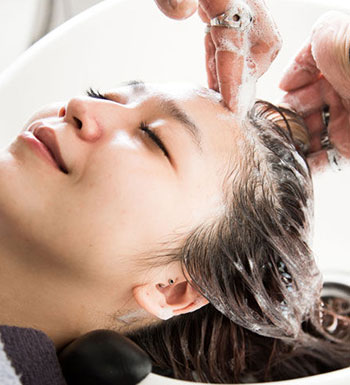 女性经期可以洗头吗 或许你真的不会洗头