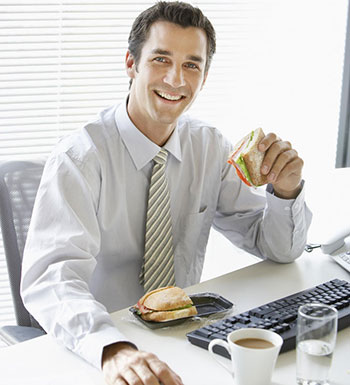 经常熬夜怎么办 男人熬夜伤身通过膳食补救