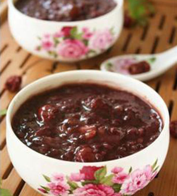 亚健康不用怕 多喝8款养生粥帮你甩掉亚健康