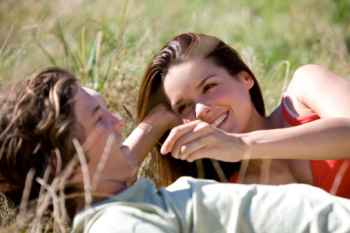 女人10个索吻暗号你懂吗 男生千万别错过