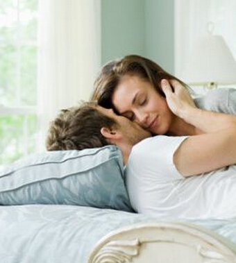 夫妻性生活 老少配夫妻如何和谐性生活