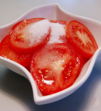 夏季饮食 千万别用白糖凉拌西红柿