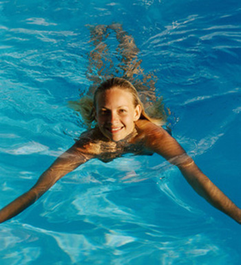 运动养生 夏季游泳健身的几大好处有哪些