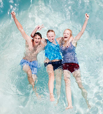 夏季养生小常识 游泳后该做什么保健工作