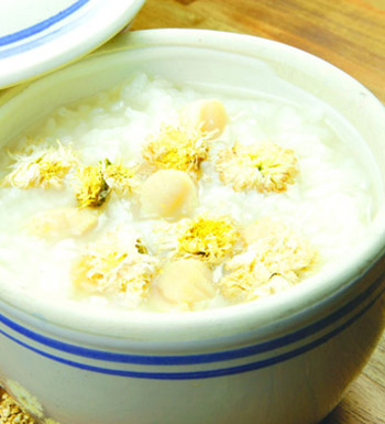 长痘痘不能吃什么 杜绝这些食物远离痘痘