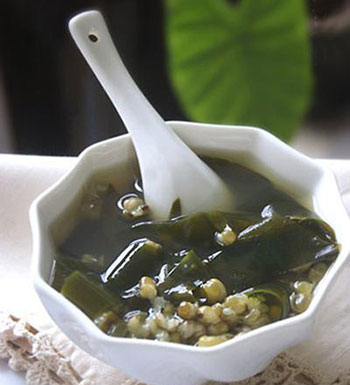 夏季高温出汗流失水分 推荐十款降暑养生汤