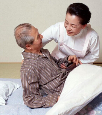 关爱老人 日常老人护理与保健