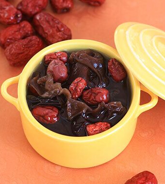 贫血怎么办 吃这些做好气色美人