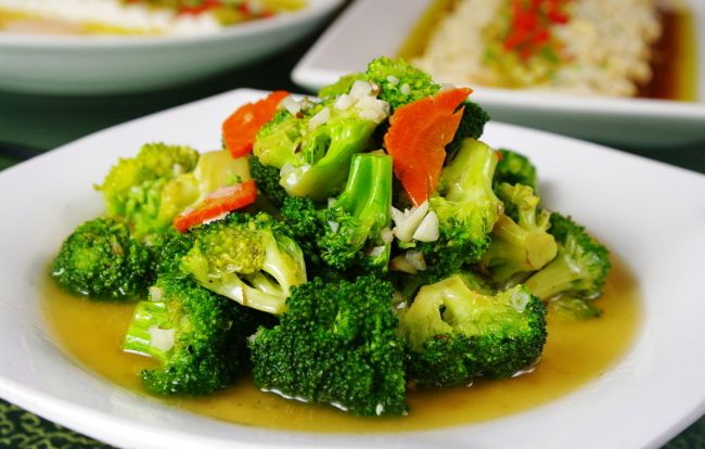 西兰花变黄了还能吃吗 怎么挑选西兰花