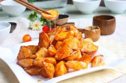 拔丝地瓜怎么做 教你拔丝地瓜的熬糖技巧