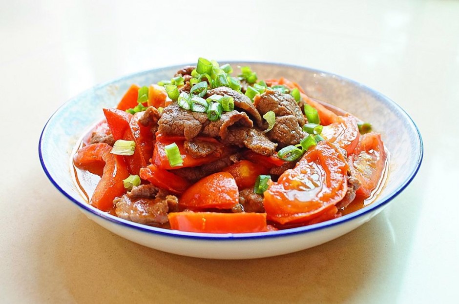 番茄炖牛肉怎么做 盘点番茄炖牛肉的食疗功效
