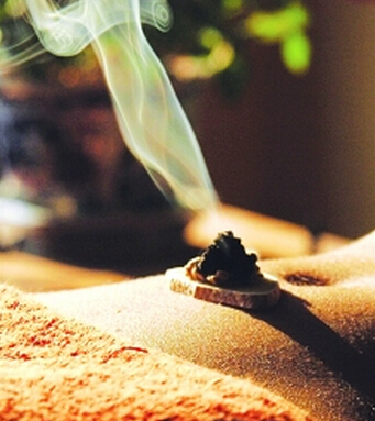 痛经怎么办快速止痛 艾灸治疗痛经