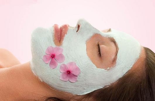 遇到烦人的黑头怎么办？怎样去黑头