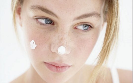 快速让你年轻十岁的方法 去除黄褐斑