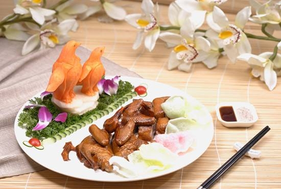 关于乳鸽的营养价值和鸽子的功效与作用介绍