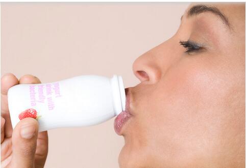 喝酸奶的好处   女性喝酸奶的几大好处