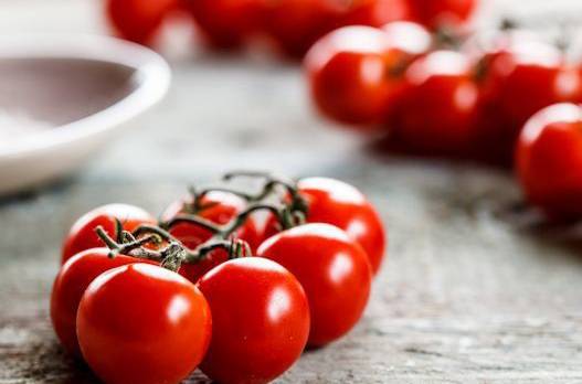 番茄的好处有哪些 生吃好还是煮熟后吃好