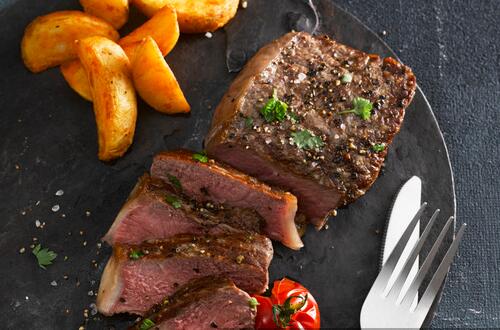 牛肉的营养价值    富含蛋白质和锌铁