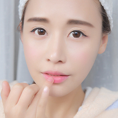 教你学会怎样化妆  化妆的方法步骤