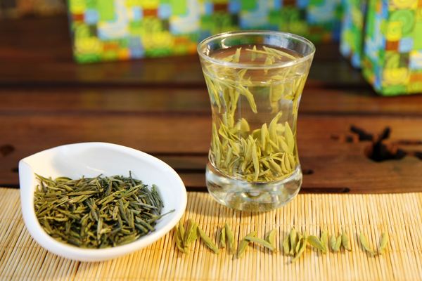 喝绿茶的好处和坏处 怀孕期的你不能喝绿茶