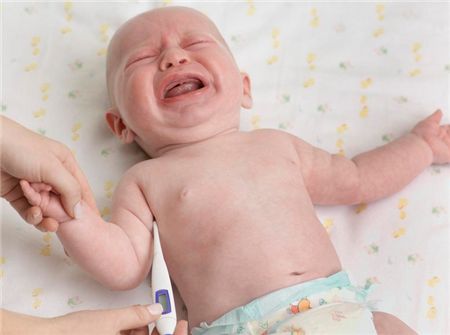 治疗婴儿感冒症状 新生儿感冒