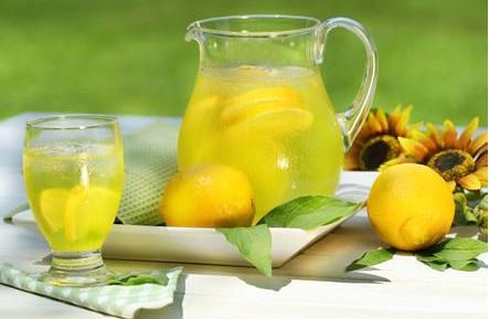 酸劲无敌的柠檬 经常喝柠檬水好吗