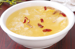 止咳化痰 银耳雪梨汤的功效和做法介绍