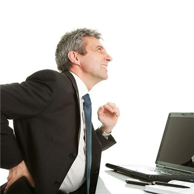 坐骨神经痛的症状   感觉下背部酸痛