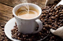 加剧高血压 看看喝咖啡的好处和坏处有哪些