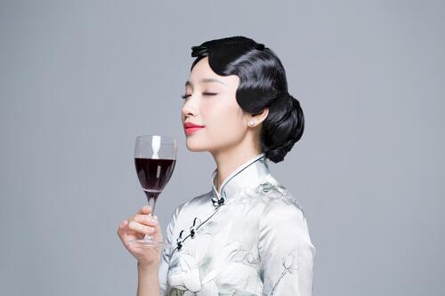 红酒的好处 不得不说的八个方面