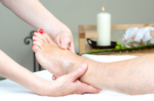 脚肿是什么原因 4个方面是关键