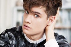 男人掉头发吃什么好，对症下药才是关键