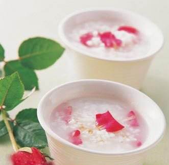 爱美女性的八大美容养生粥