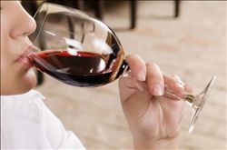 教你懂得红酒知识及其7大功效
