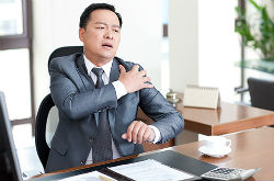 肩膀酸痛是怎么回事 小编来告诉您