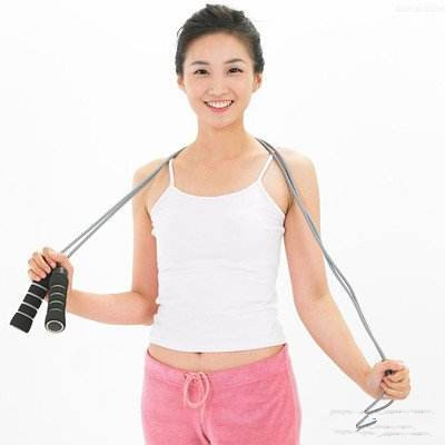 健康减肥跟我来 跳绳减肥方法