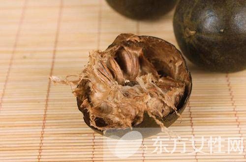 罗汉果泡水喝的功效 罗汉果怎么吃更健康