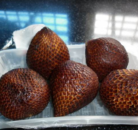 降低血脂血压 蛇皮果的营养价值和功效介绍