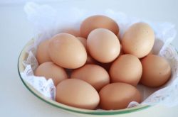 甜酒煮鸡蛋怎么做好吃 甜酒煮鸡蛋有什么禁忌